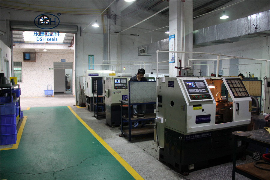 數(shù)控車床（自動(dòng)化機(jī)床；CNC lathe）